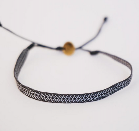 Pulsera negra