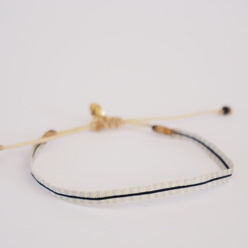 Pulsera blanca/negro